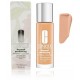 Clinique Beyond Perfecting Foundation + Concealer grima pamats un konsīleris vienā 30 ml.