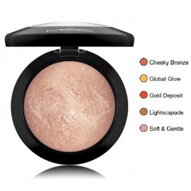 MAC Mineralize Skinfinish mirdzumu piešķirošs kompaktais pūderis