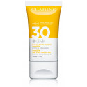 Clarins Invisible Sun Care Gel-to-Oil SPF 30 želeja sejas ādas aizsardzībai pret sauli 50 ml.